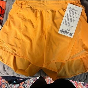 Lululemon High rised 4” Size 4